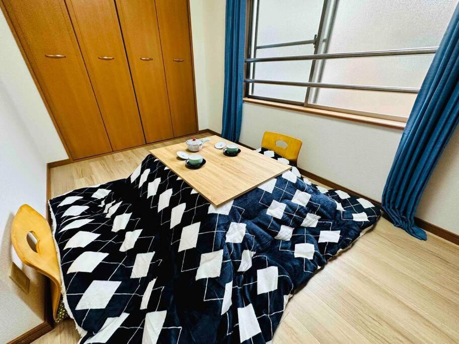 3-2,黒門市場まで30秒!の激近道頓堀徒歩6分!難波駅徒歩7分!通天閣徒歩9分!人気観光エリアへもすぐ! *